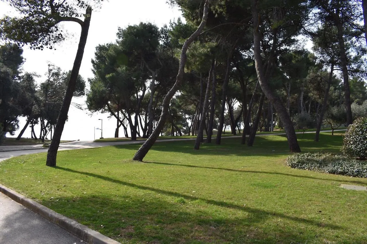 PUY Lovley Rural Apartment With Garden קרואטיה