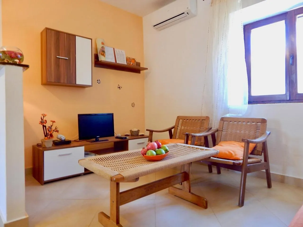 PUY Lovley Rural Apartment With Garden בית הארחה פולה