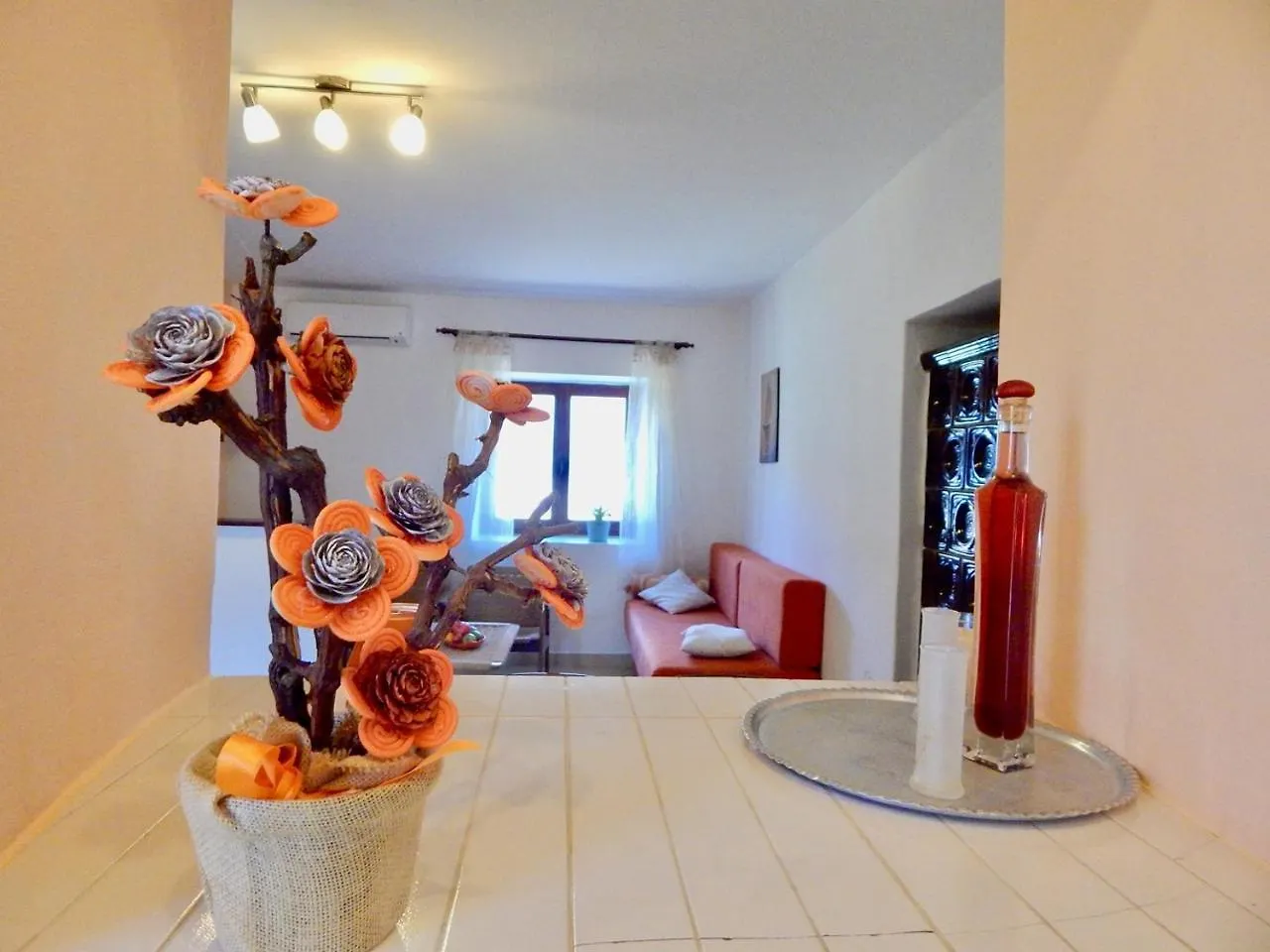 PUY Lovley Rural Apartment With Garden בית הארחה