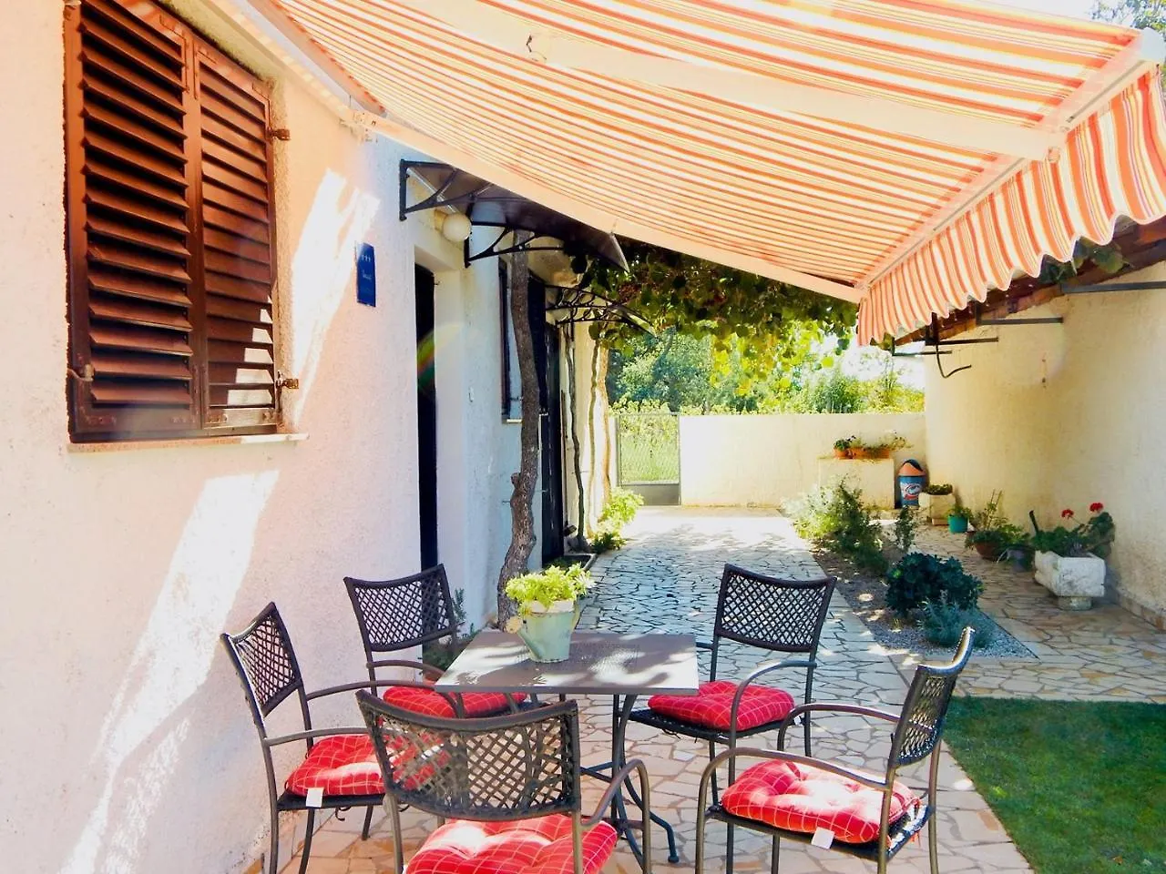 *** בית הארחה PUY Lovley Rural Apartment With Garden קרואטיה
